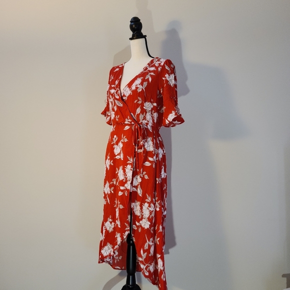 🌸 Floral faux wrap romper dress - Picture 2 of 6